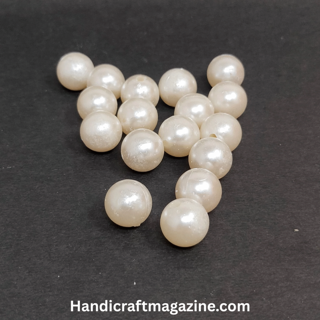 How to Make and Customize a Pearl Drop Necklace at Home 1 pearl